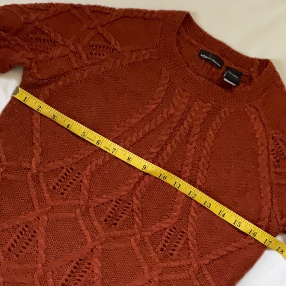Moda International; Rust Cable Knit Women's Sweater wool blend - Picture 6 of 9